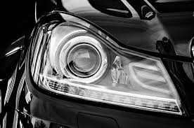 Headlight Restoration- 60 day warranty